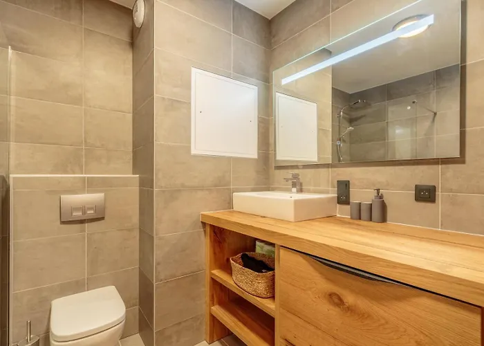 Tome, Superbe Avec Terrasse Vue Montagne * La Plagne