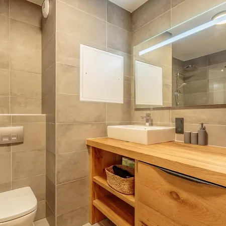 Tome, Superbe Avec Terrasse Vue Montagne * La Plagne