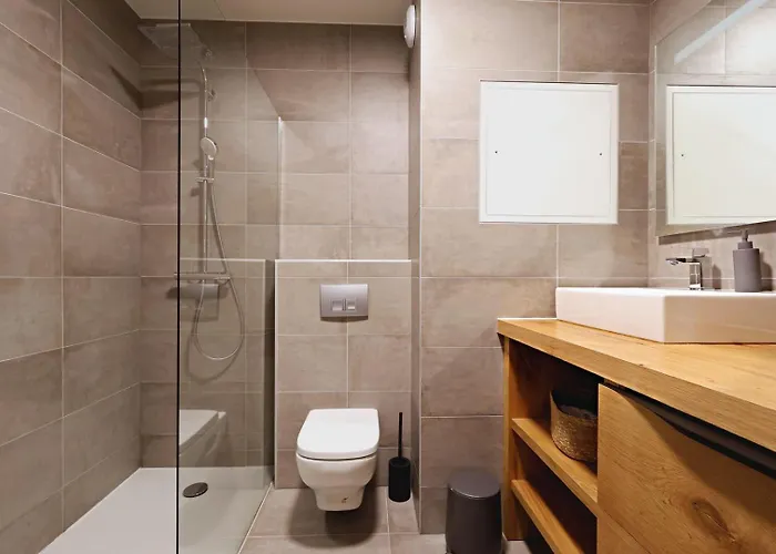 Tome, Superbe Avec Terrasse Vue Montagne La Plagne